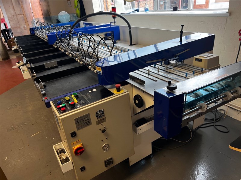 Drawing Collator 10 St B3 Collator fitted with standard pile feeders and miss & double ...