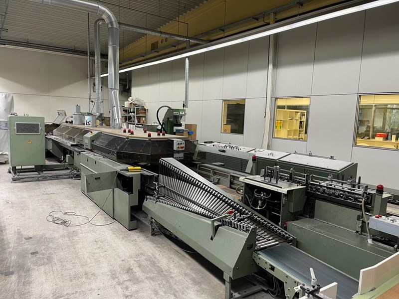 Show details for Kolbus KM 470 perfect binder gauze, PUR and end-sheet pasting