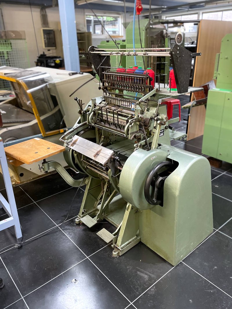 Müller Martini FD/3253 sewing machine | pressXchange