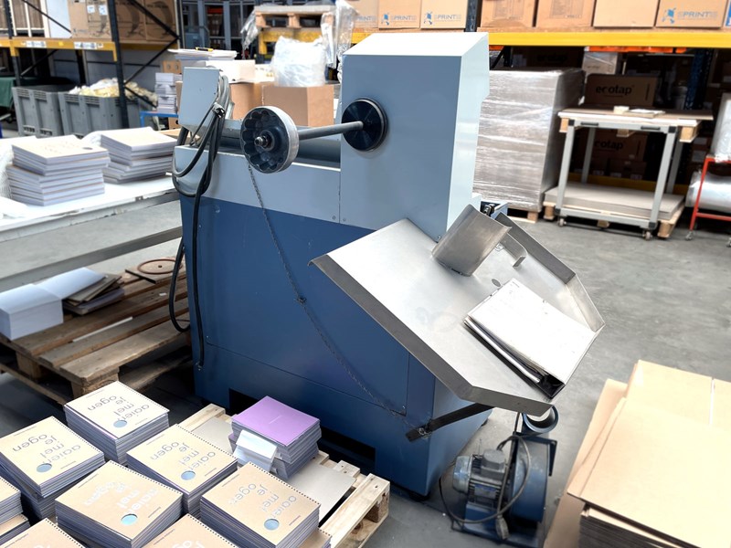 Rilecart R-422 wire-o binding machine | pressXchange