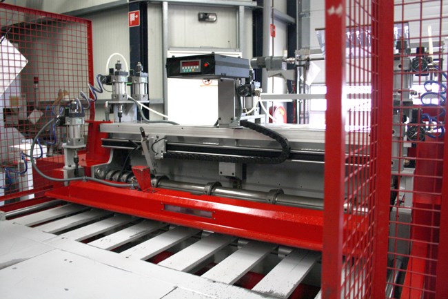 Retaining Board Roda Roda Gandria 130 board cutter (for slitting and crosscutting in one ...