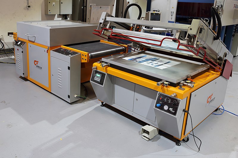 silk screen printing machine with uv dryer