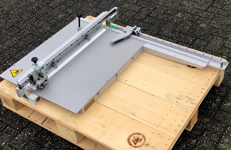 Kolbus NM.H 100 manual grooving machine pressXchange