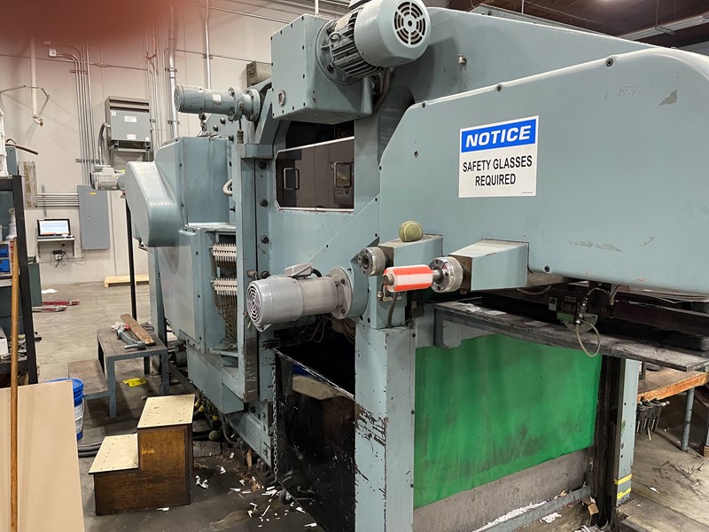 Iijima BF1270G Die Cutter pressXchange