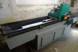 Automatic knife grinding 
