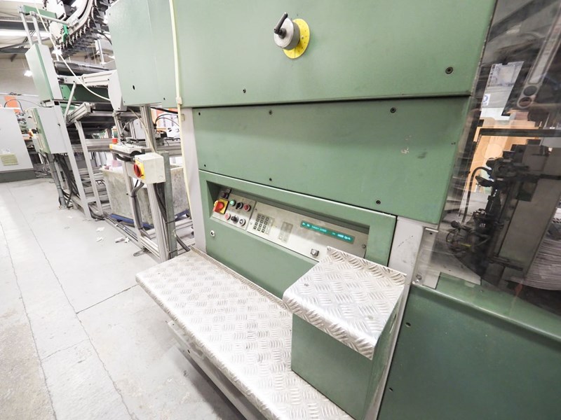 Muller Martini Mailroom incorporating a ALPHALINER inserting system