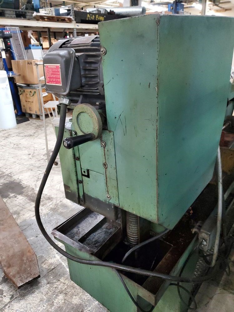 DoAll Model C916 9
