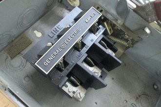 General Electric 100 Amp 600 VAC 100Hp Heavy Duty On/Off Safety Switch ...