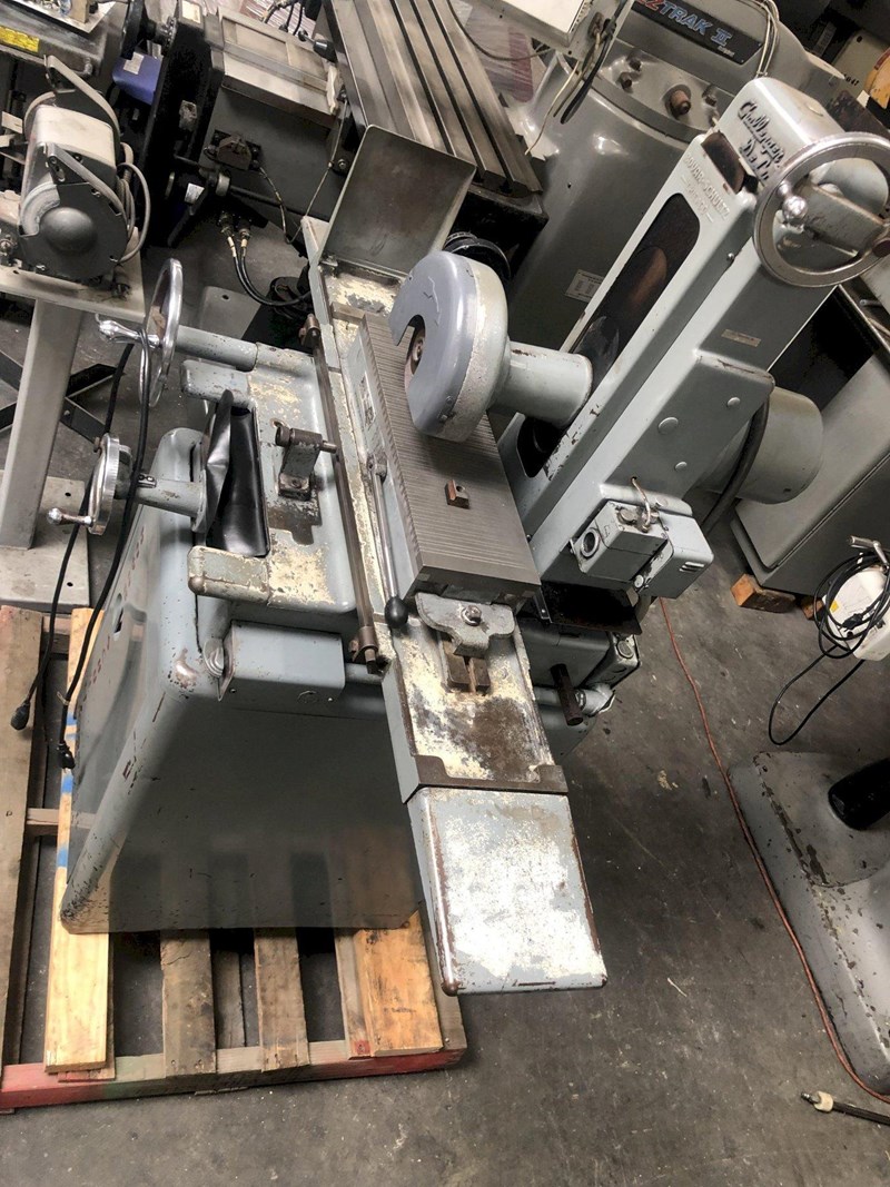 Boyar Schultz 618 Challenger, hand feed horizontal surface grinder