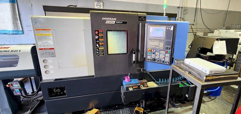 Doosan Lynx Lsyc Fanuc I Series Control Y Axis Sub Spindle Collet Chucks Main Sub Lns