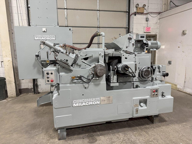 340-20 Cincinnati Milacron 'Twin Grip' Centerless Grinder