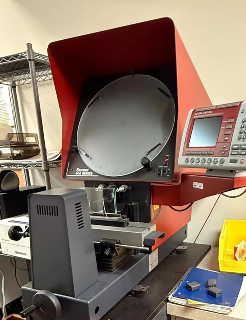 16" STARRETT Model HE400 Bench Top Optical Comparator, S/N 70065 ...