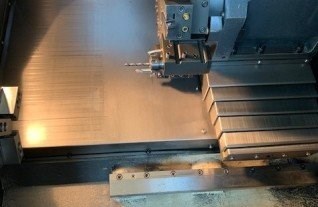 CNC Lathe with c-axis DOOSAN - LYNX 220 LMA | pressXchange