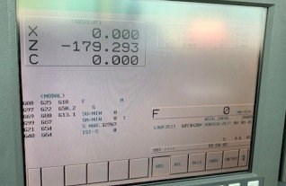 CNC Lathe with c-axis DOOSAN - LYNX 220 LMA | pressXchange