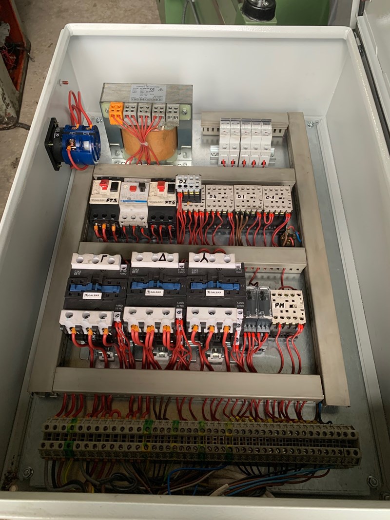 Universal Lathe MC268 ZMM SOFIA | pressXchange