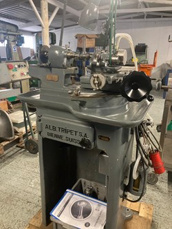 Haas VF-3SS APC CNC Vertical Machining Center with 2-Station