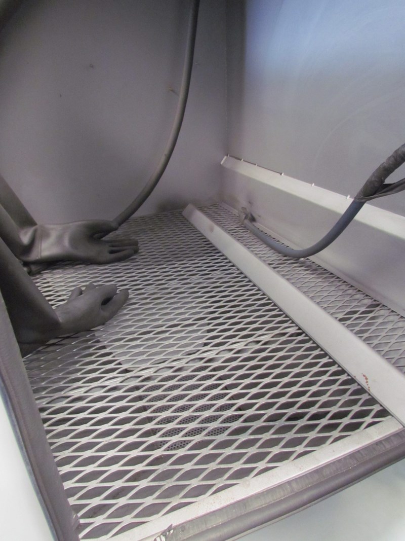 USED VIXEN VM 42 SHOT BLAST CABINET | pressXchange