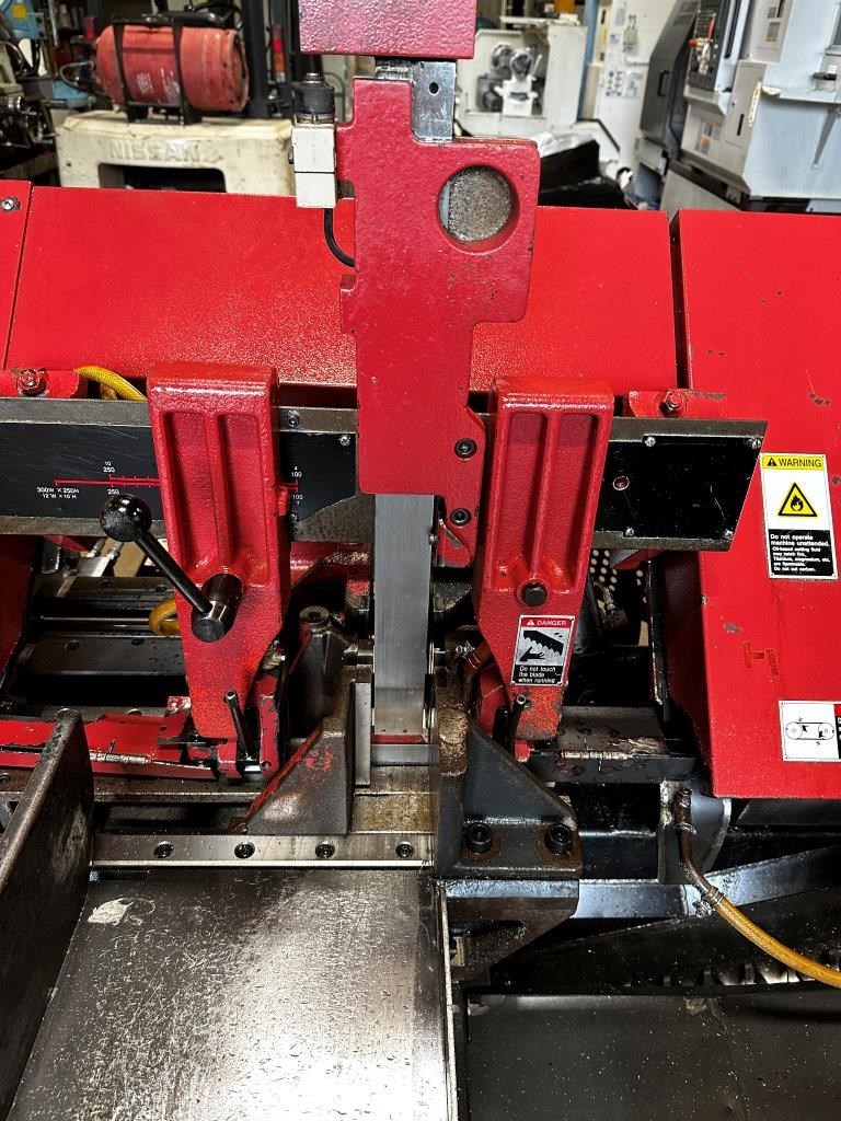 Amada HA250W Automatic Horizontal Bandsaw | pressXchange