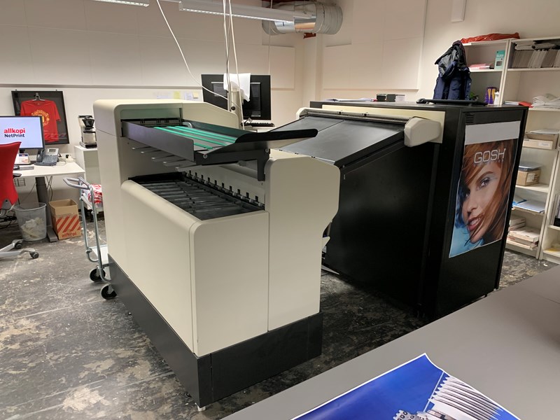 Konica Minolta KIP C7800 with KIPFOLD2000 | pressXchange