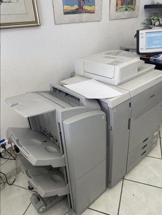 フリーサイズ新品海外非売 キヤノン キャノン CANON メッシュベスト カーキ Canon imagePRESS 1135+ (black / white) | pressXchange