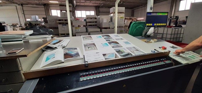 R 704 ROLAND 704/3B | pressXchange