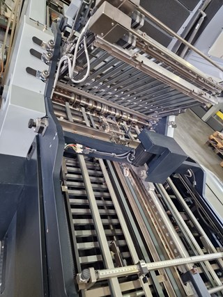Horizon Cross Folder AFC 546 AKT | pressXchange