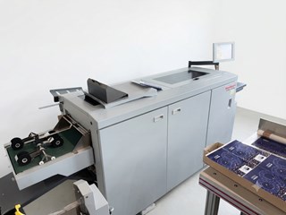 1998 Polar 78ES Programmable Paper Cutter With Air Table