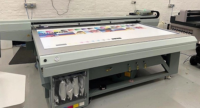 Show details for OCE CANON ARIZONA 360GT UV FLATBED PRINTER WITH ROLL UNIT