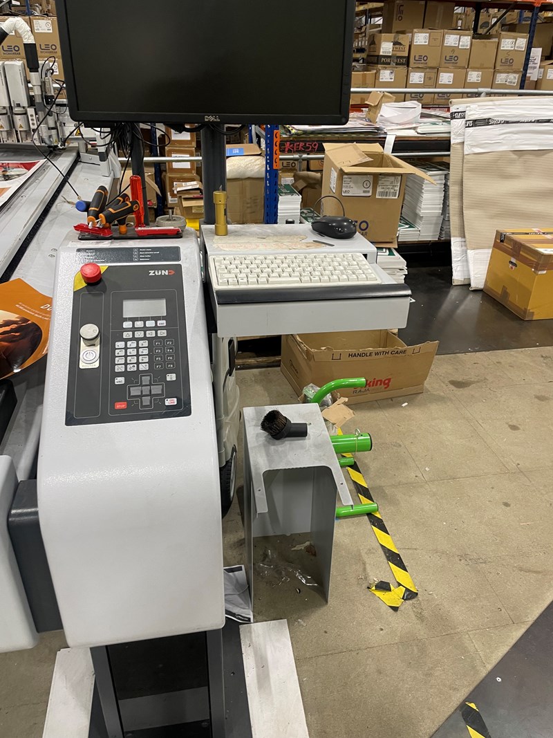 Zund G3 L2500 flatbed digital cutting table. | pressXchange